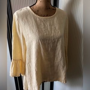 Bryn Walker 100% Linen yellow blouse with bell wrist on 3/4 sleeve. High/low